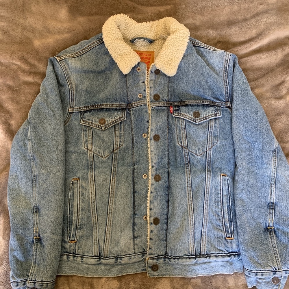 Levi’s Denim Trucker Jacket Sherpa